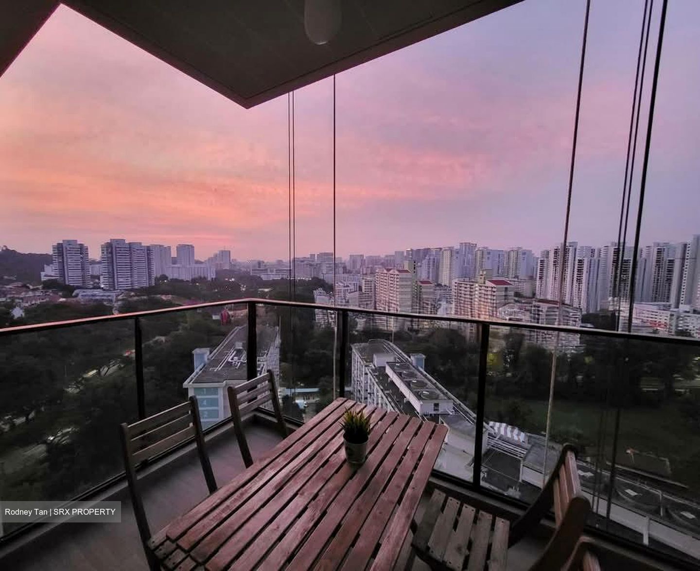 Avenue South Residence (D3), Apartment #569577451